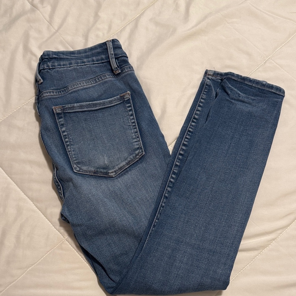 Good American Light Blue Distressed Straight Leg Jeans